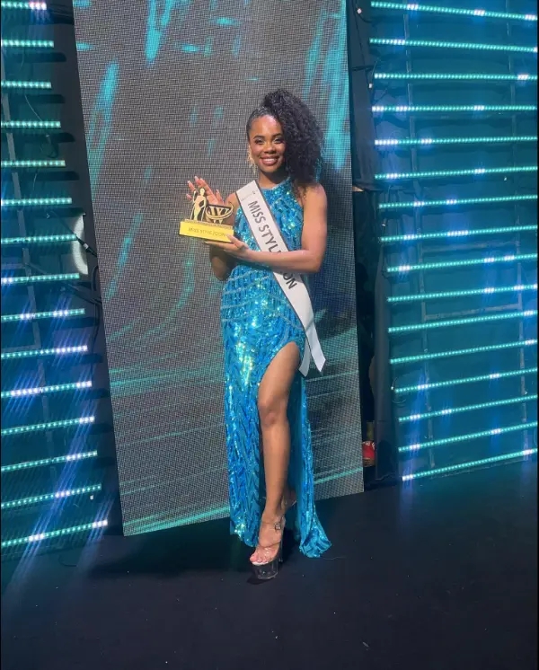 WORKSHOP MODEL & PAGEANT WALK (1) small