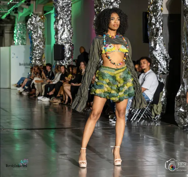 WORKSHOP MODEL & PAGEANT WALK small